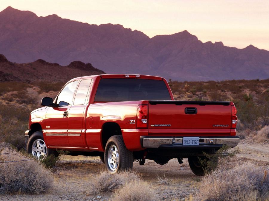  Chevrolet Silverado Z71 Extended Cab 2002 года  (фото 3 из 11)